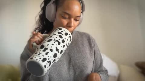 Layla friends call me Koko online show from September 23, 4:01 pm