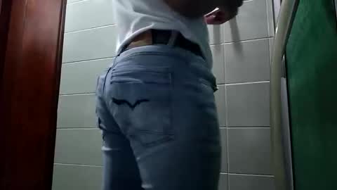 WaltherFeet  online show from April 1, 4:15 pm