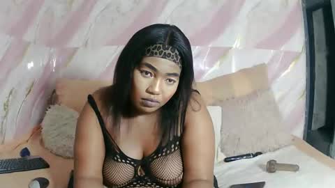 wandabanks55 online show from April 12, 10:03 pm