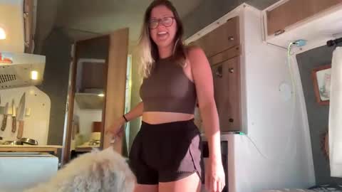 Snapshot of wanderlustjade chatting on March 12, 1:19 pm Jade  Adonis online show from March 12, 1:19 pm