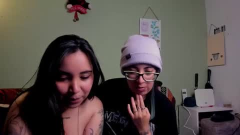 Waningrose  Lu online show from February 16, 8:54 am