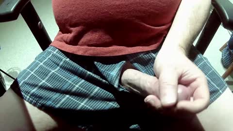 Snapshot of warguy101 chatting on December 16, 3:30 am warguy101 online show from December 16, 3:30 am