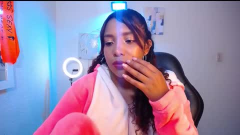 EMILY online show from April 4, 9:38 am