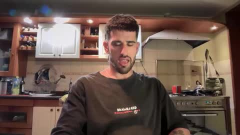 wearetwo online show from December 4, 2:55 am