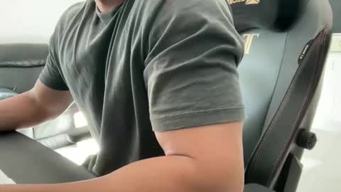 Weapon X online show from March 5, 10:19 pm