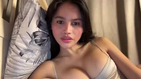 Maggie online show from November 22, 5:11 pm