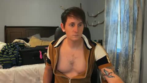 Snapshot of webslingxxxx chatting on January 8, 9:34 pm webslingxxxx online show from January 8, 9:34 pm