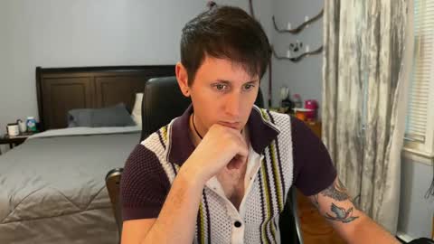 Snapshot of webslingxxxx chatting on September 10, 10:55 pm webslingxxxx online show from September 10, 10:55 pm