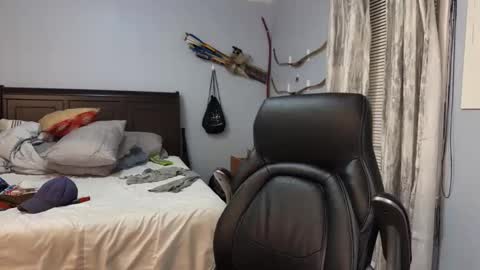 Snapshot of webslingxxxx chatting on December 28, 12:26 am webslingxxxx online show from December 28, 12:26 am