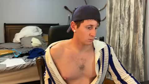 Snapshot of webslingxxxx chatting on February 1, 3:41 am webslingxxxx online show from February 1, 3:41 am