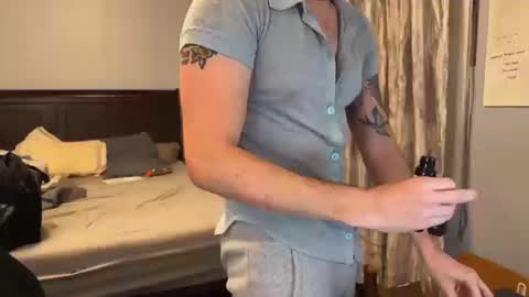 Snapshot of webslingxxxx chatting on October 10, 11:20 pm webslingxxxx online show from October 10, 11:20 pm