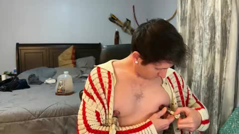 Snapshot of webslingxxxx chatting on March 6, 12:21 am webslingxxxx online show from March 6, 12:21 am