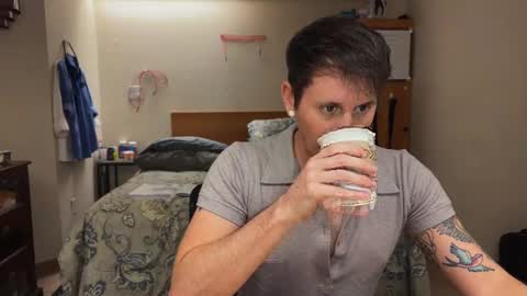 Snapshot of webslingxxxx chatting on December 9, 11:03 pm webslingxxxx online show from December 9, 11:03 pm