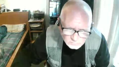 wellkrakenwell online show from April 2, 4:58 pm