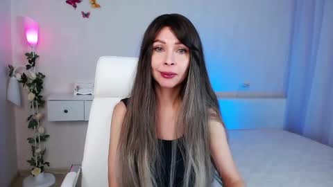 Wendi Foster online show from December 24, 7:55 pm