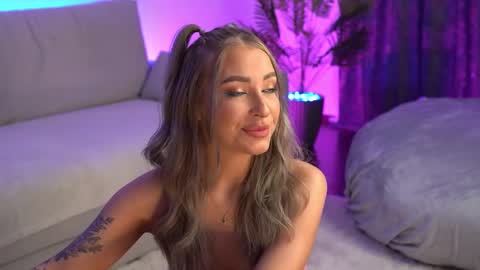 Wendy online show from March 4, 8:46 am