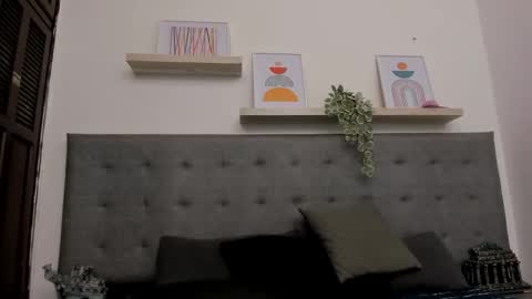 WES online show from December 19, 3:29 pm