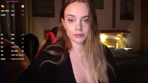 Lana online show from December 4, 10:09 pm