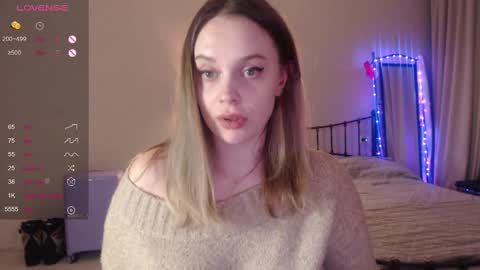 Lana online show from February 11, 6:55 pm