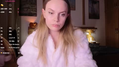 Lana online show from October 21, 7:28 pm