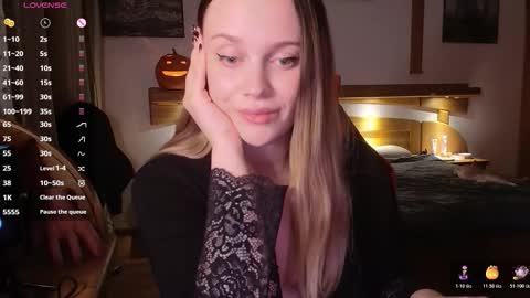 Lana online show from October 28, 8:21 pm