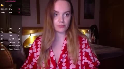 Lana online show from February 6, 5:05 pm