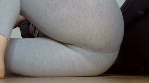 wet_pants2022 online show from September 25, 12:12 pm