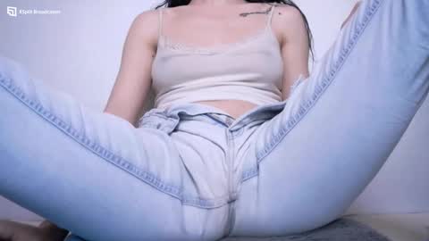 Beatrice Moan from LovenseWet from Tip MenuOpen for Private online show from March 12, 7:02 am