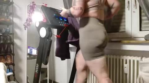 Wetgerman online show from February 7, 5:10 am