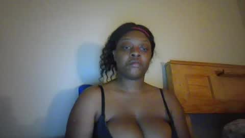 wetmonae online show from June 3, 9:34 am
