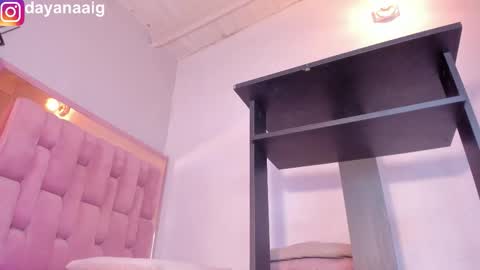 Sara  online show from November 5, 8:33 pm