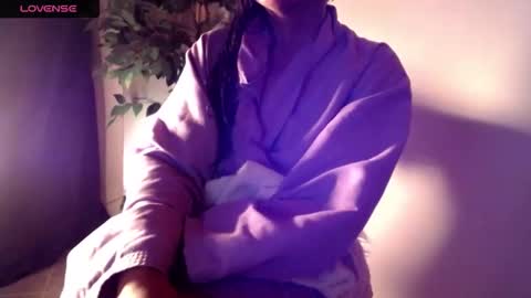 Mel online show from November 17, 7:44 am