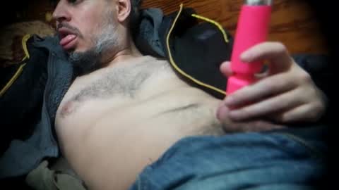 Snapshot of white_boy15 chatting on January 3, 6:44 am n n15 online show from January 3, 6:44 am