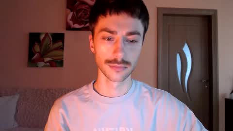 Tom online show from December 14, 11:38 am