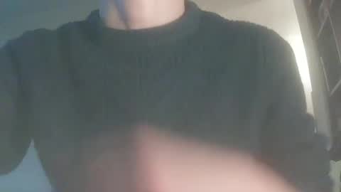 Snapshot of whiteduke81 chatting on February 25, 4:14 pm Whiteduke online show from February 25, 4:14 pm