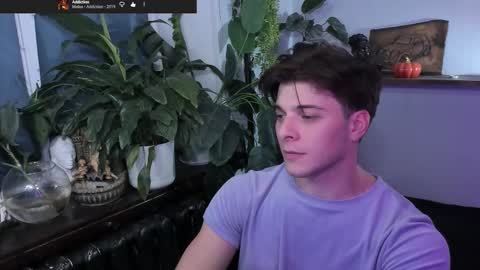 Gus online show from October 26, 9:14 pm