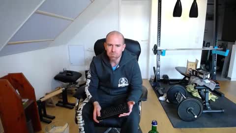 whiterabbit_86 online show from November 20, 1:42 pm