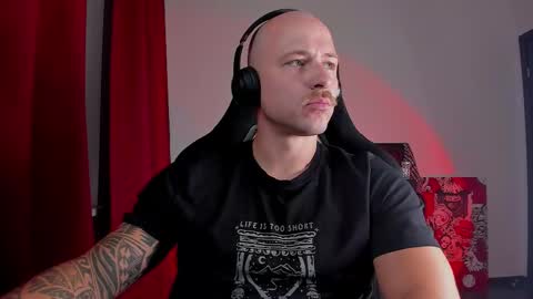 VI online show from September 26, 8:39 pm