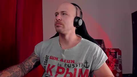 VI online show from October 3, 8:28 pm