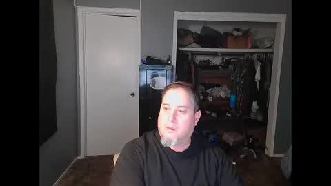 whydoidothis77 online show from January 6, 4:16 am