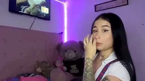 wicked_dream21 online show from August 3, 4:25 am
