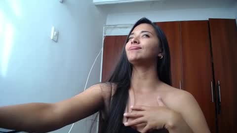 Ilauren online show from October 17, 7:18 pm