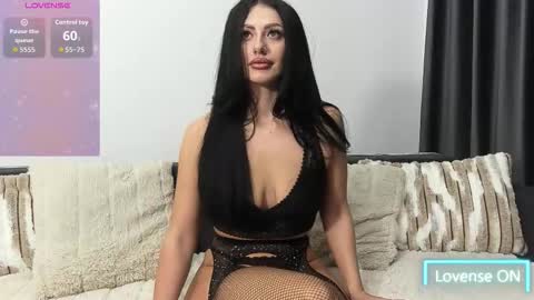 WildWhispers online show from November 8, 5:21 am