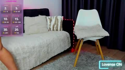 WildWhispers online show from December 15, 5:14 am