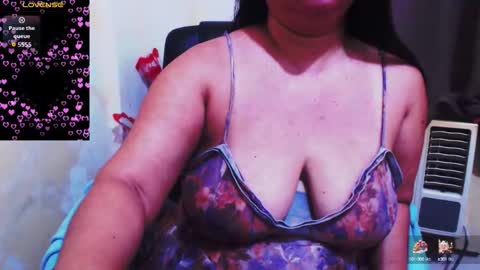 wildhotasianx online show from October 6, 9:43 pm