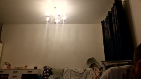 wildmike93 online show from February 15, 9:46 pm