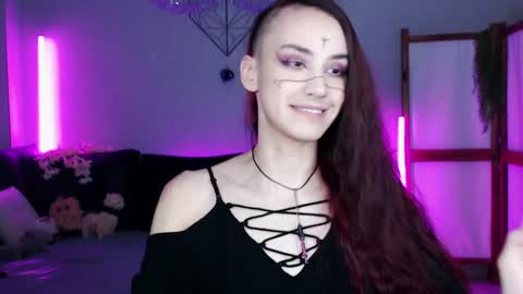 Snapshot of wildorchid_ chatting on December 15, 3:02 am Master Kieran hehim online show from December 15, 3:02 am