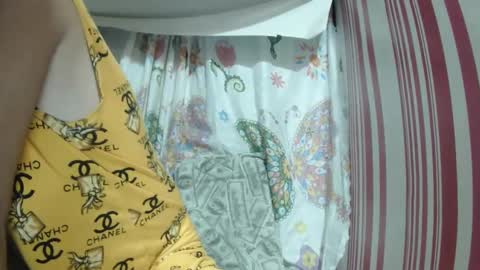 Snapshot of wildpoohkhaye chatting on March 11, 9:04 pm wildpoohkhaye online show from March 11, 9:04 pm