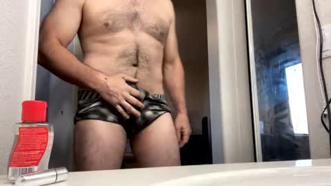 Snapshot of wildtravelers chatting on October 4, 12:30 am wildtravelers online show from October 4, 12:30 am