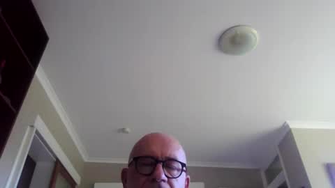 WillBear2068 online show from October 5, 3:48 am